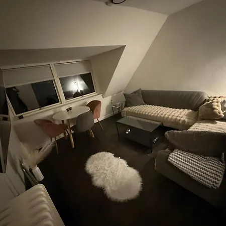 Hel Aendre Men Hyggelig