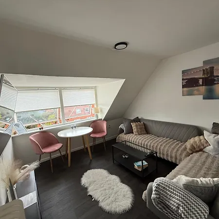 Hel Aendre Men Hyggelig